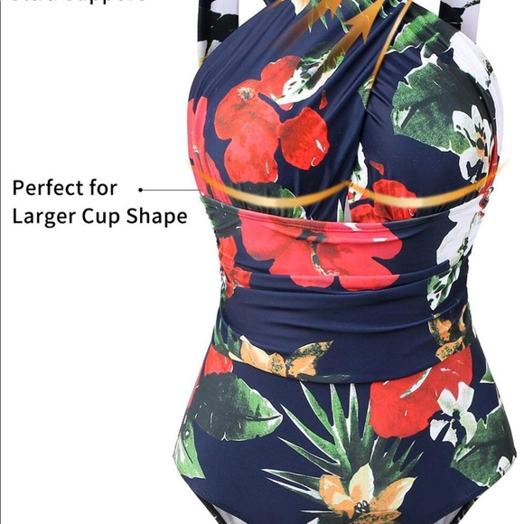 Swim suit - Picture 5 of 5